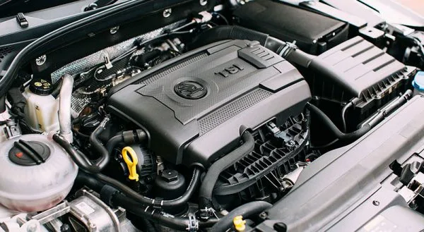 Autoservis Náhlovský – práce v dílně